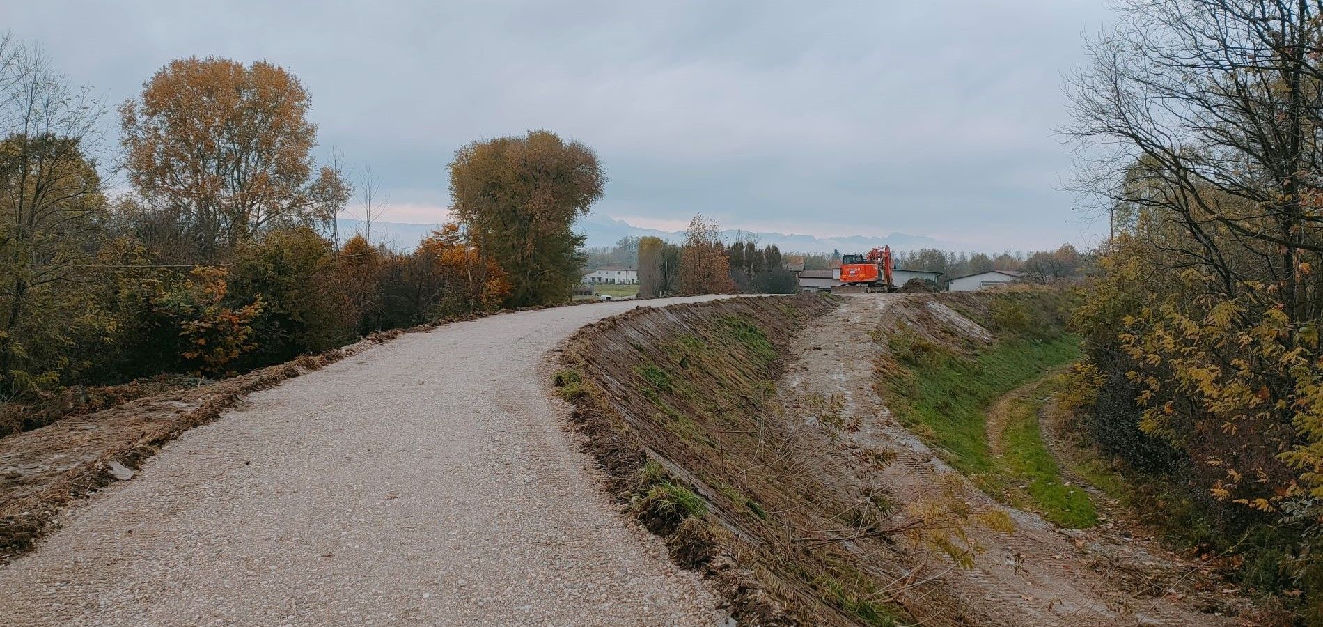 Sistemazione argini del fiume